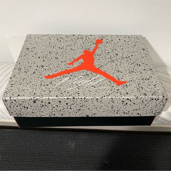 Nike Air Jordan 4 Retro Bred Reimagined Men's Size 9 - Picture 10 of 12